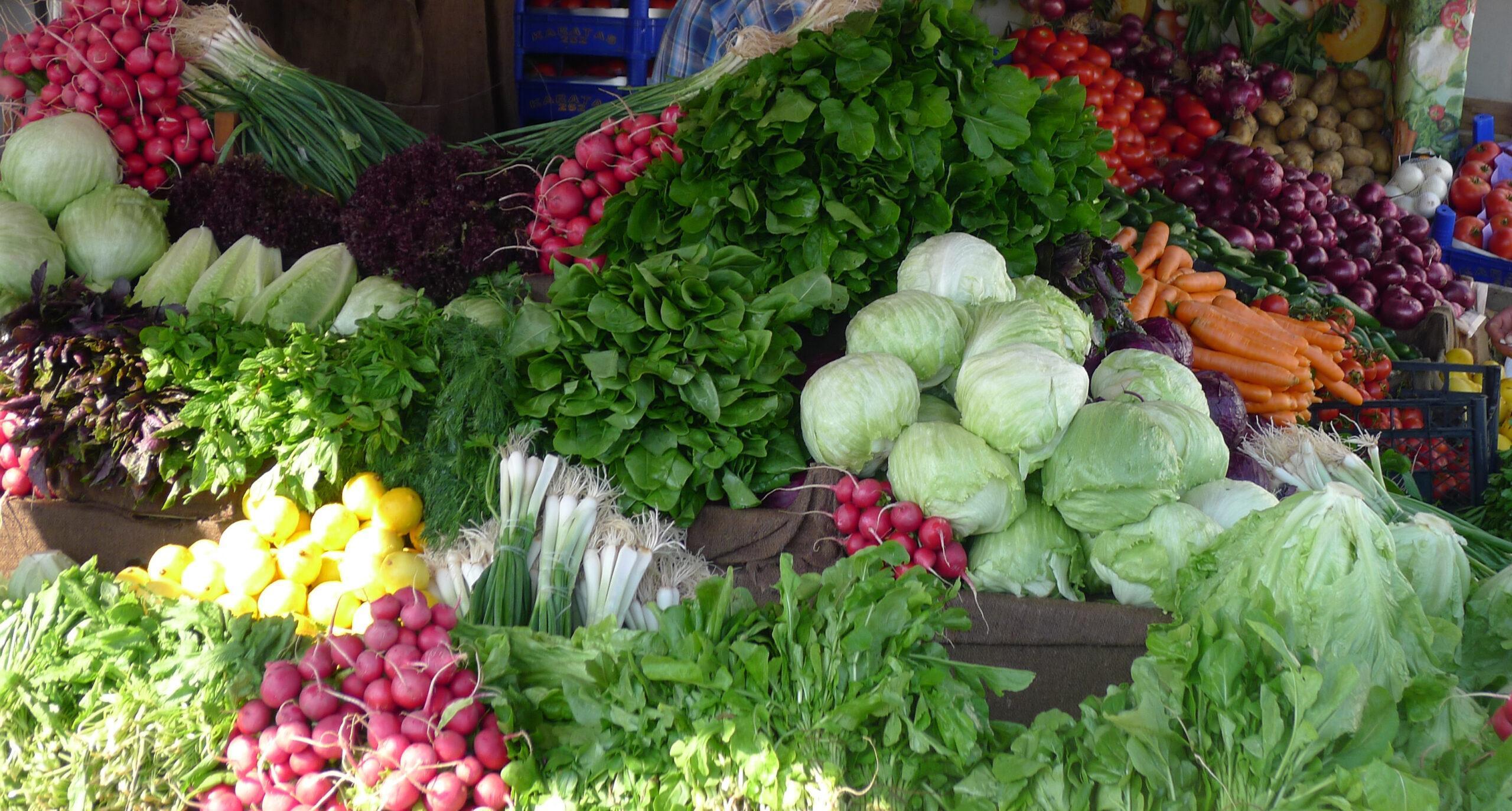 Frisches Obst und Gemüse